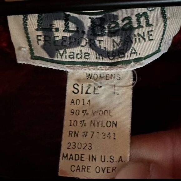 L.L. Bean Vintage Red Navy Blue Wool Fair Isle Nordic Cardigan Sweater Jacket L - Picture 3 of 6